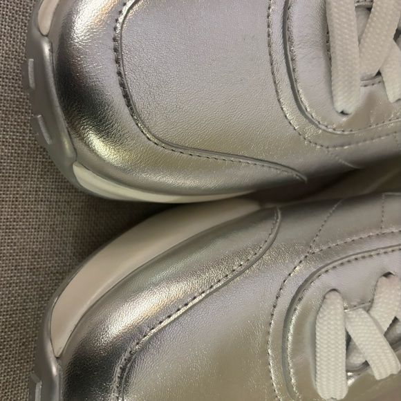Stuart Weitzman silver sneakers size 9 - Picture 8 of 16